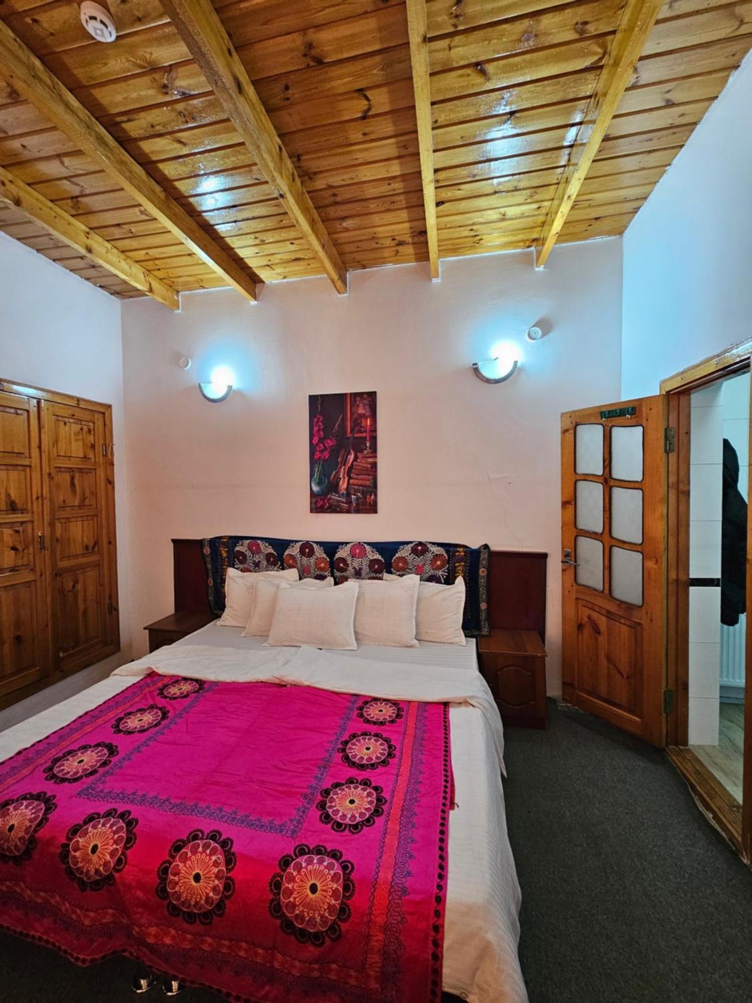 Sim-Sim Hostel & Backpackers Samarcanda Habitación foto